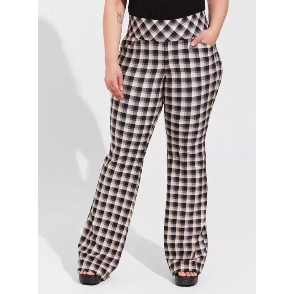 Torrid NWT Studio Luxe Ponte‎ High-Rise Pocket Pixie Flare Pants 1R 1X Plaid